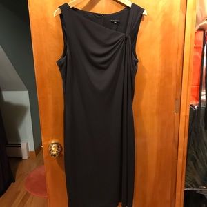 David Meister sleeveless black cocktail dress